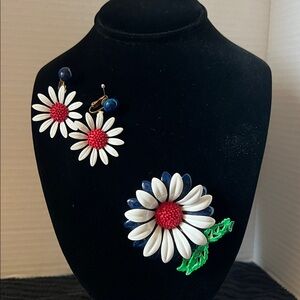 Vintage 1960’s Large Red White & Blue Enamel Daisy Flower Brooch/Clip Earrings